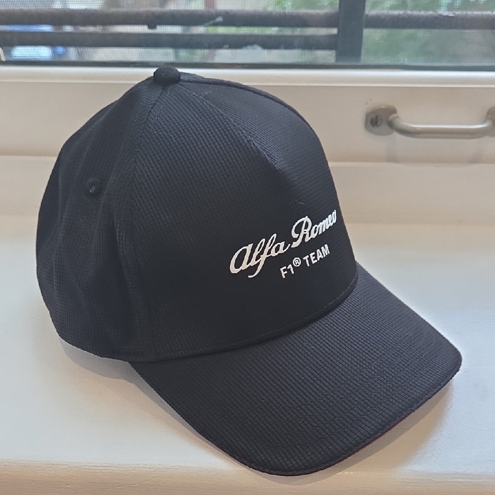 Alfa Romeo F1 Team Black & Red Cap / Hat